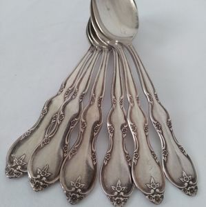 Rogers And Son Silverplate JULIETTE 5 Teaspoons